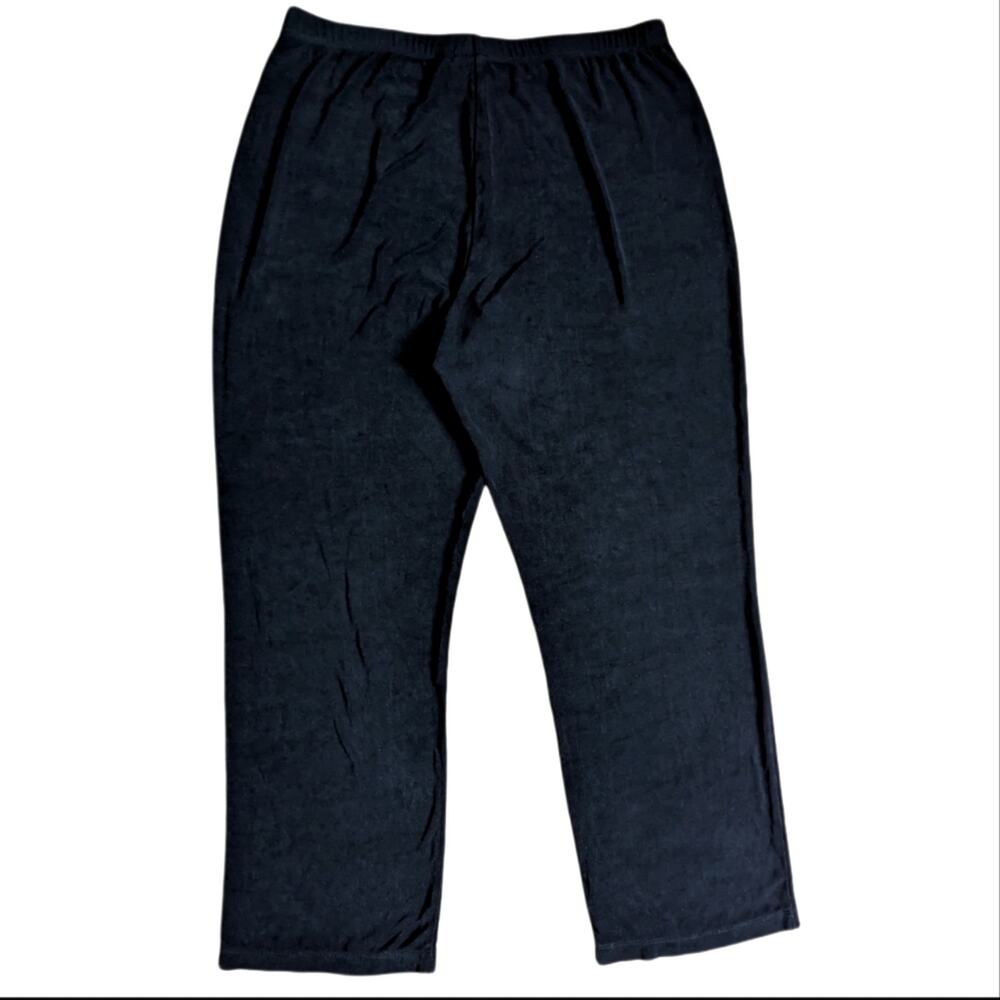 Chico's Travelers High Rise Pull On Wrinkle Resistant Lightweight Crop Pants